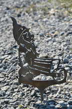 Zwerg mit Karre als Stecker